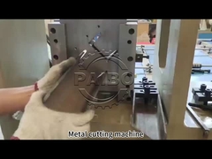 Máquina de corte por perfuração